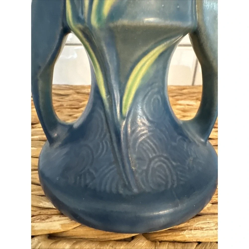 Roseville Pottery Zephyr Lily‎ 132-7